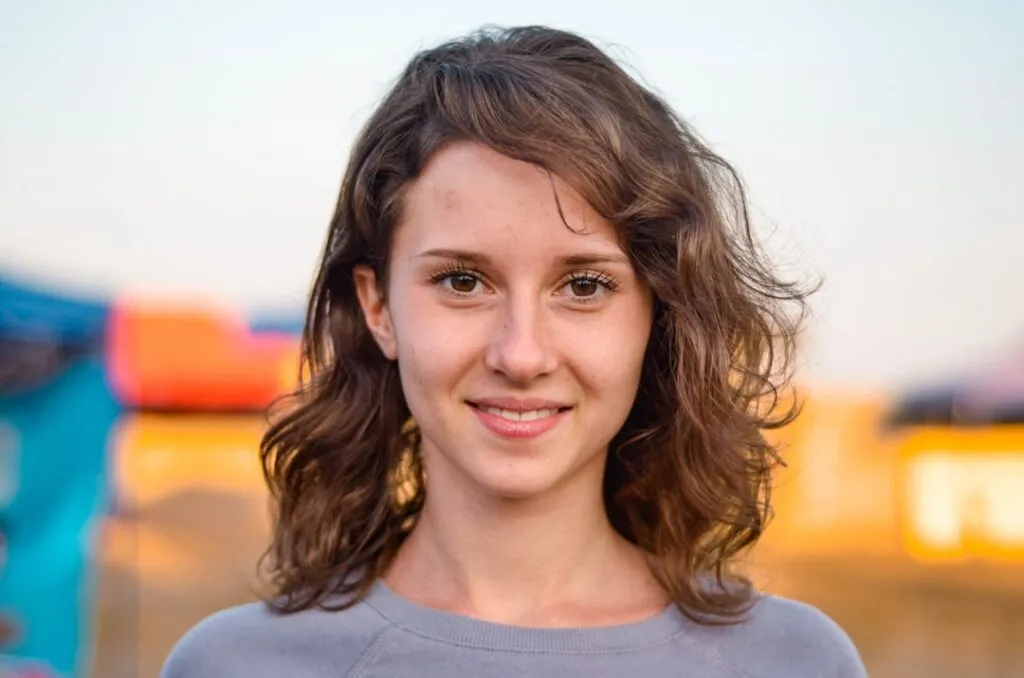 Jak zrobić czysty makijaż? 5 Kroków do Idealnego Clean Girl Look