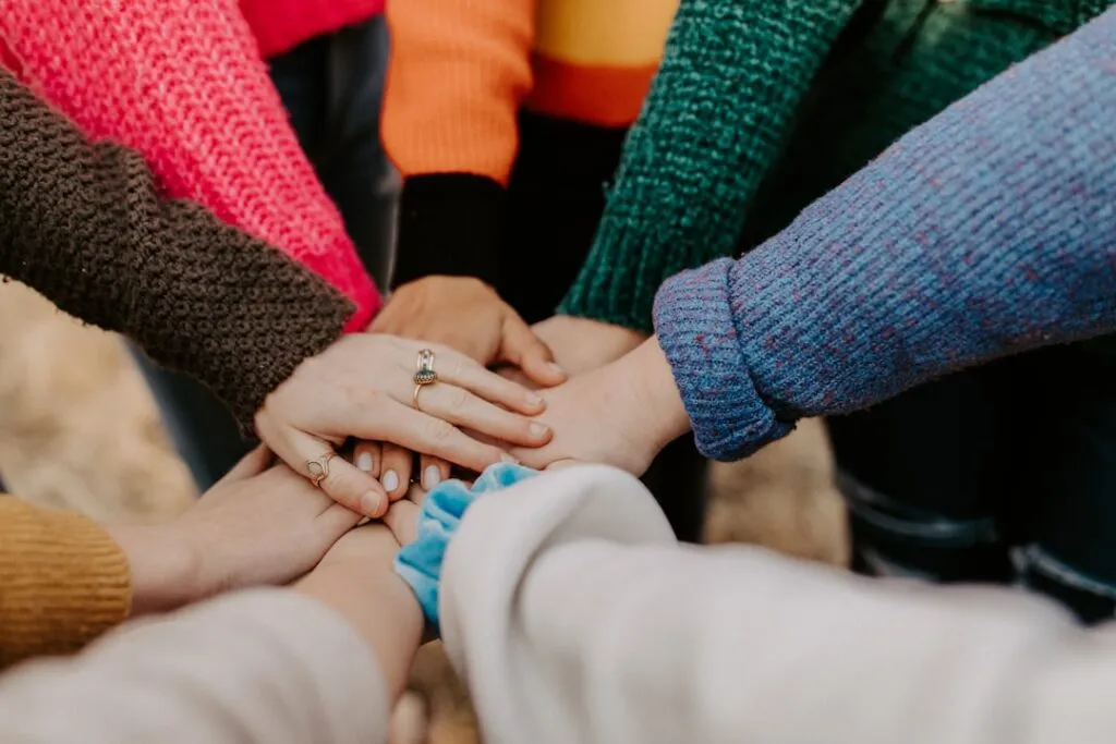 Manicure Hybrydowy dla Początkujących – 7 Błędów, Które Niszczą Paznokcie
