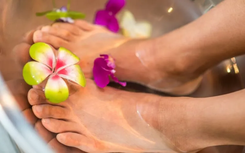 Grzybica Paznokci u Nóg – 7 Sprawdzonych Sposobów na Szybkie Leczenie