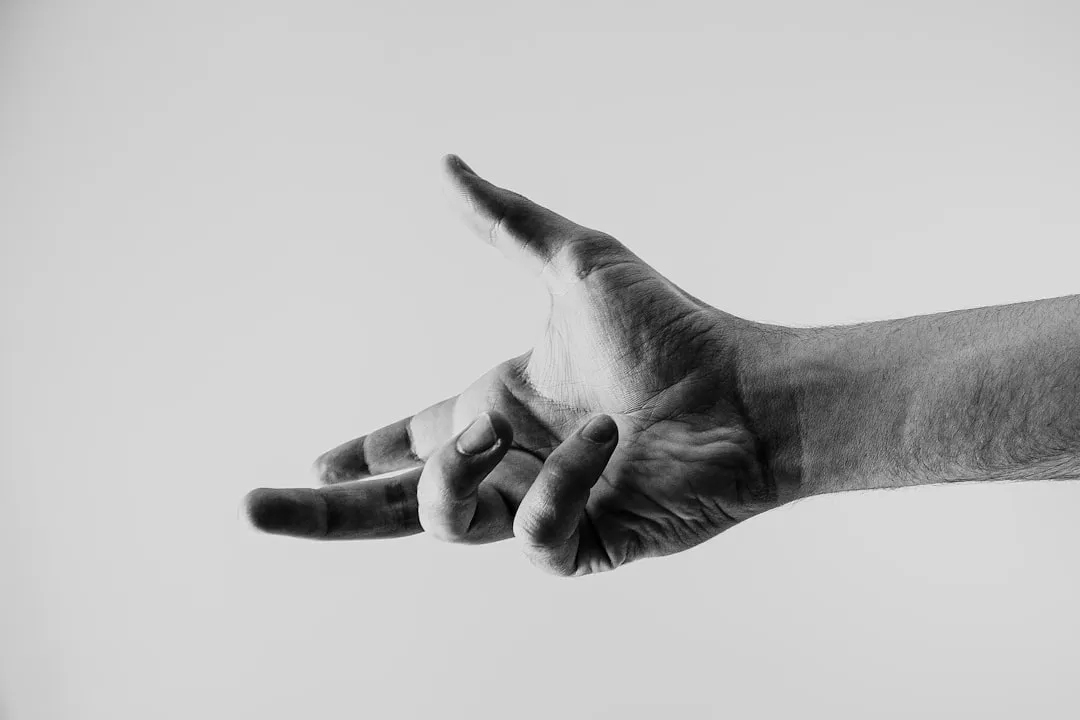 Manicure a Zdrowie Płytki – Dieta, Witaminy i Nawyki na Mocne Paznokcie