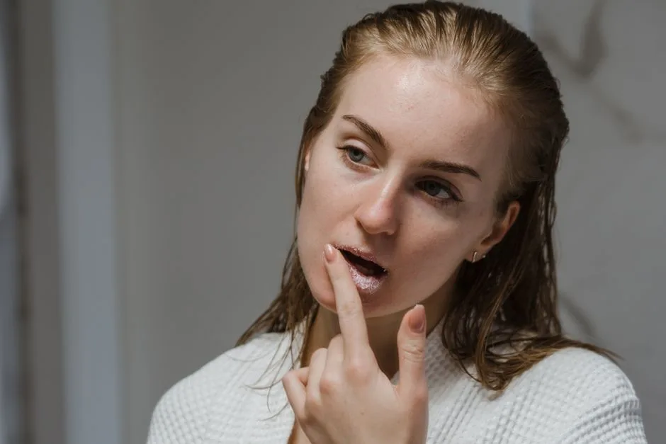 Naturalny peeling do ust z cukru - 3 domowe przepisy