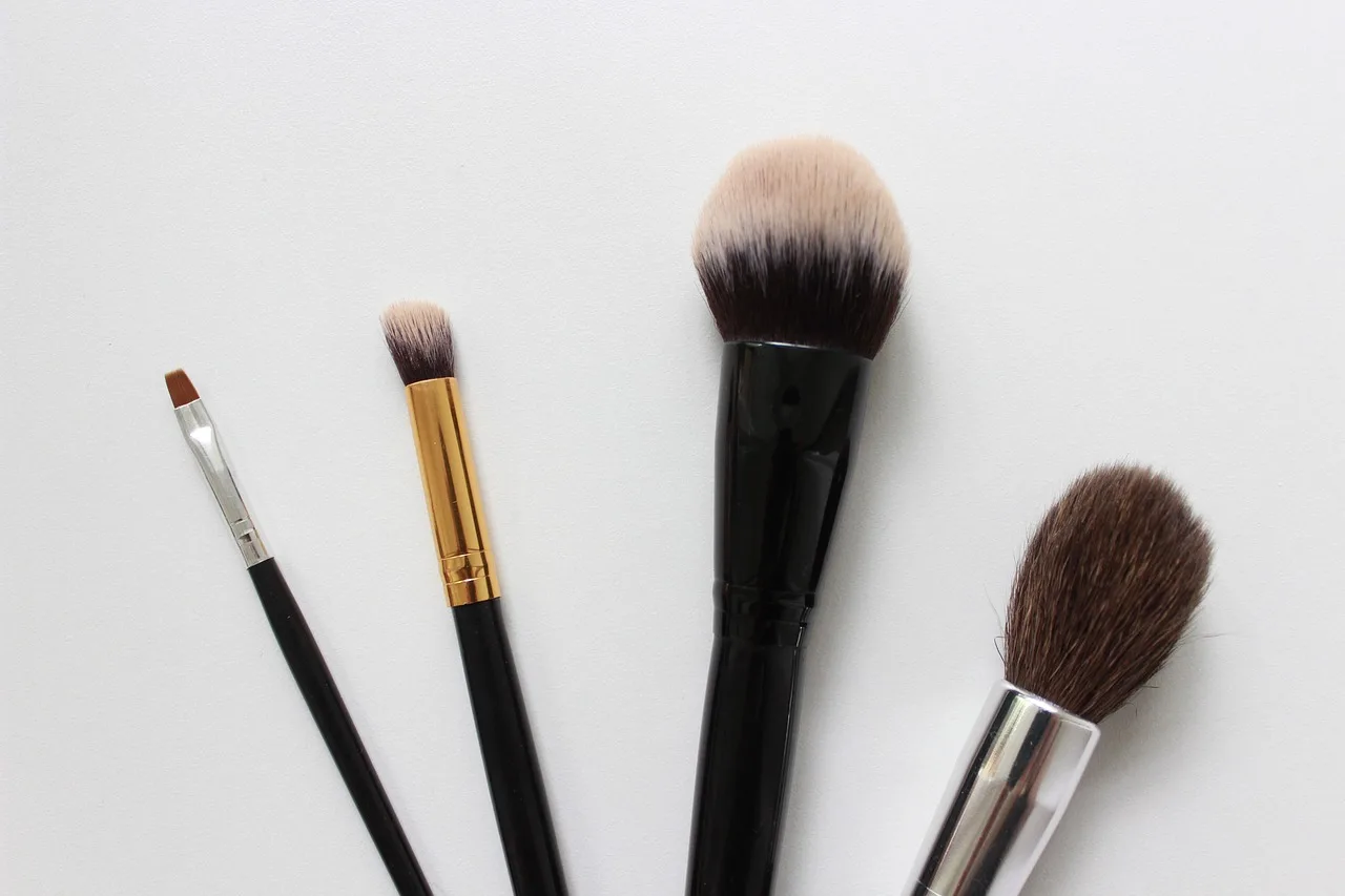 tło, tapeta na laptopa, piękno, piękna tapeta, brow, tła pulpitu, brush, brushes make up, zbliżenie, tapeta w pełnej rozdzielczości, tapeta systemu windows, cosmetic, darmowe tapety, cosmetic products, darmowe tło, eyebrow, fajne tła, moda, płeć żeńska, highlighter, kit, make up, make up background, tapeta na mac, make up brushes, make-up brush, makeup, makeup artist, tapeta 4k, makeup brushes, makijaż, pędzle do makijażu, tapeta 4k 1920x1080, tapeta hd, wizażystka