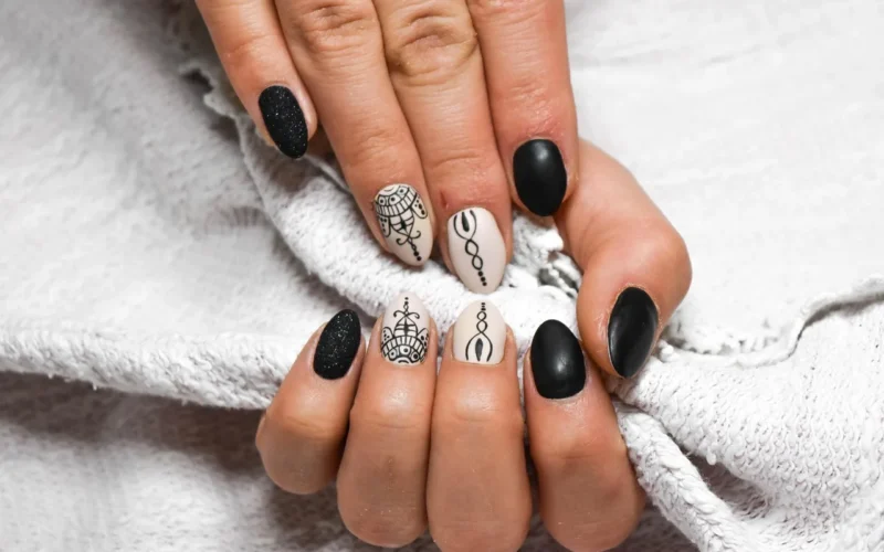 ręka, paznokieć, palec ręki, skóra, manicure, paznokcie, lakier do paznokci, paznokcie hybrydowe, kosmetyczka, pomalowane, lakierowanie, kobieta, dłoń, lakier, lakier hybrydowy, pielęgnacja, manicure, paznokcie, paznokcie, paznokcie, paznokcie, paznokcie, kosmetyczka