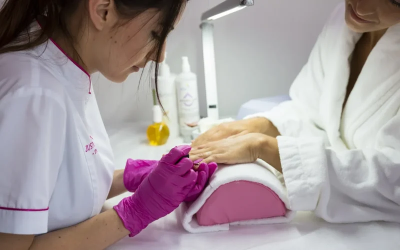 kosmetyczka, usługa, salon piękności, manicurzysta, manicure, pedicure, lakier, lakier do paznokci, kosmetyczka, kosmetyczka, kosmetyczka, kosmetyczka, kosmetyczka, manicure, manicure